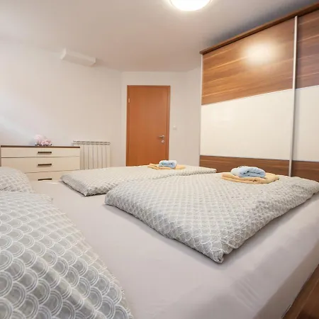 Apartma Ferida Lägenhet *
